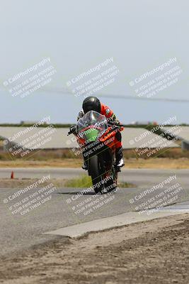 media/May-26-2025-Lets Ride (Mon) [[3bf1de1d65]]/B Group/1220pm (Wheelie Bump)/